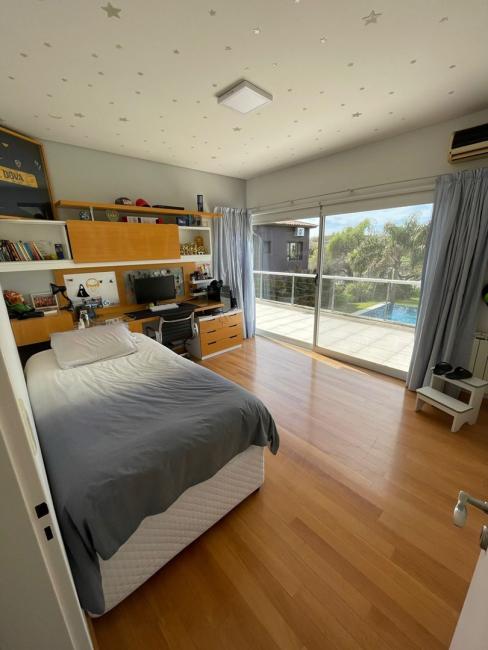 Casa 4 dormitorios en alquiler temporario en Santa Barbara, Tigre