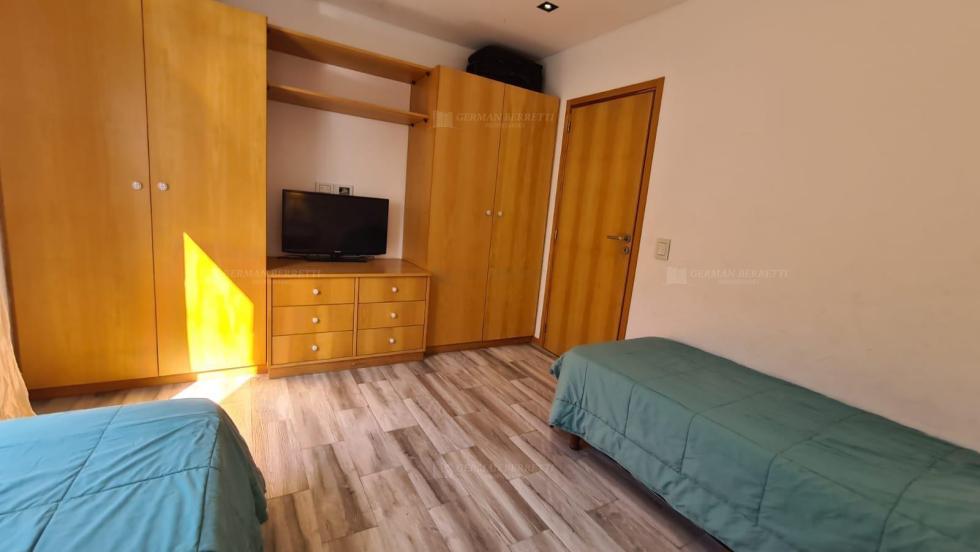 Casa 3 dormitorios en venta en Deportiva, Costa Esmeralda