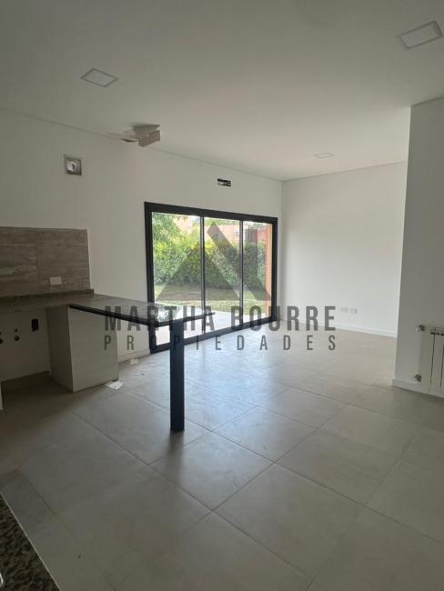 Casa 3 dormitorios en venta en Mapuche Country Club, Pilar