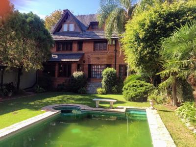 Casa 4 dormitorios en venta en Acassuso, San Isidro