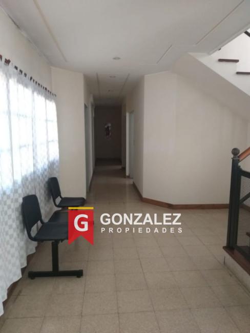 Casa 7 dormitorios en venta en Pilar Centro, Pilar