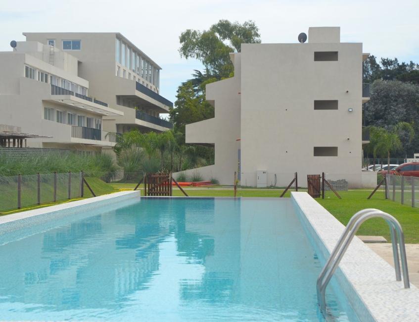 Casa 2 dormitorios en venta en Saravi Village, Pilar