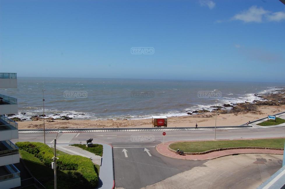 Departamento 4 dormitorios en venta en Punta del Este, Punta del Este