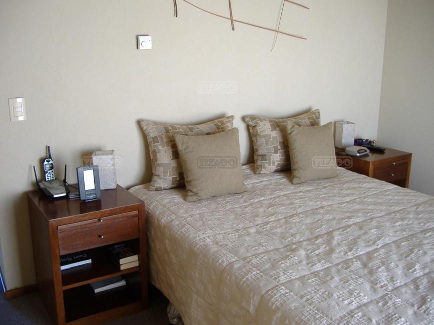 Casa 3 dormitorios en venta en Abril Club de Campo, Berazategui