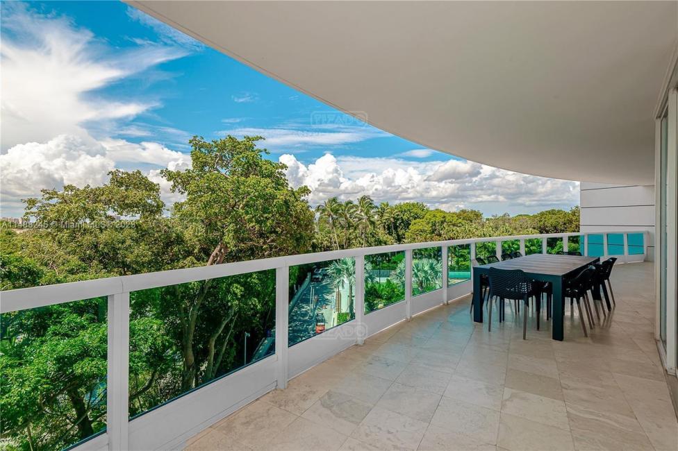 Departamento 2 dormitorios en venta en Key Biscayne, Miami