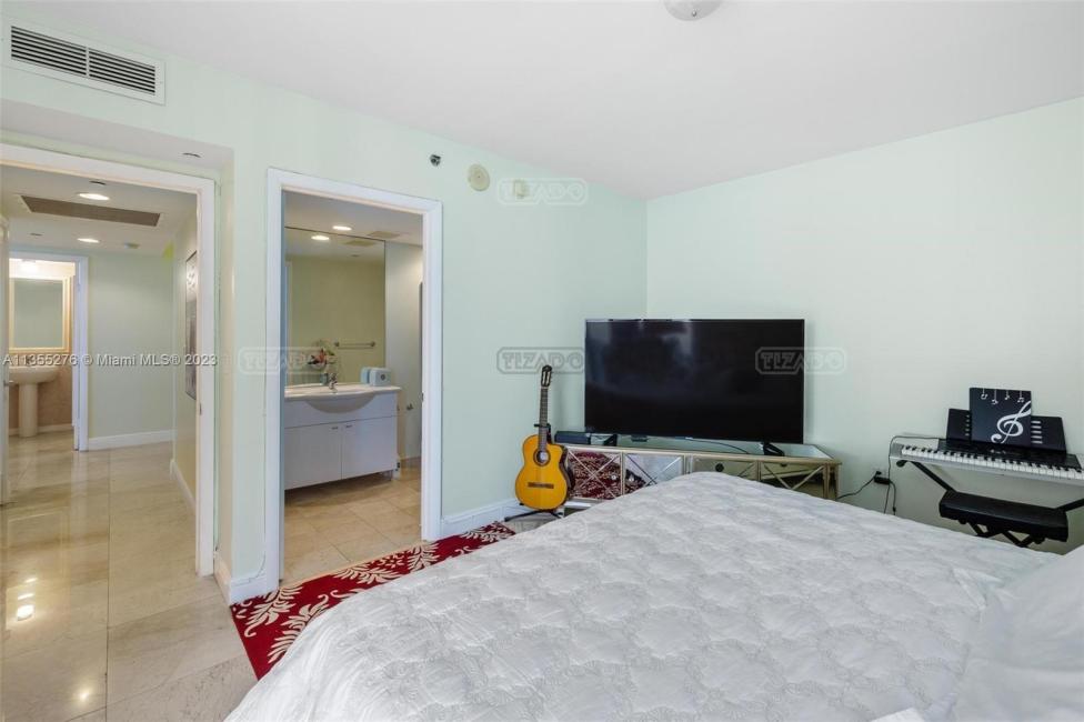 Departamento 3 dormitorios en venta en Hallandale, Miami