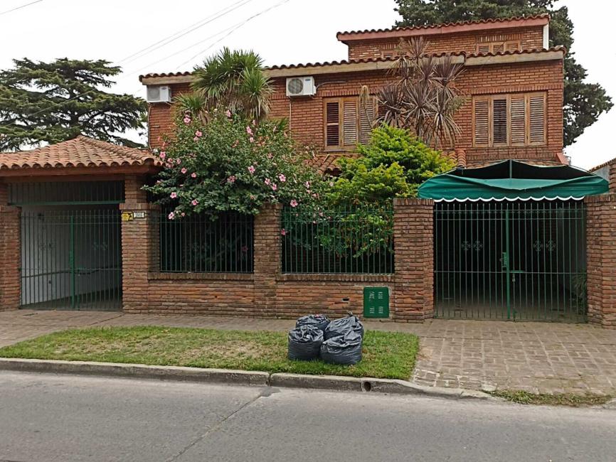 Casa 5 dormitorios en alquiler en Quilmes Oeste, Quilmes
