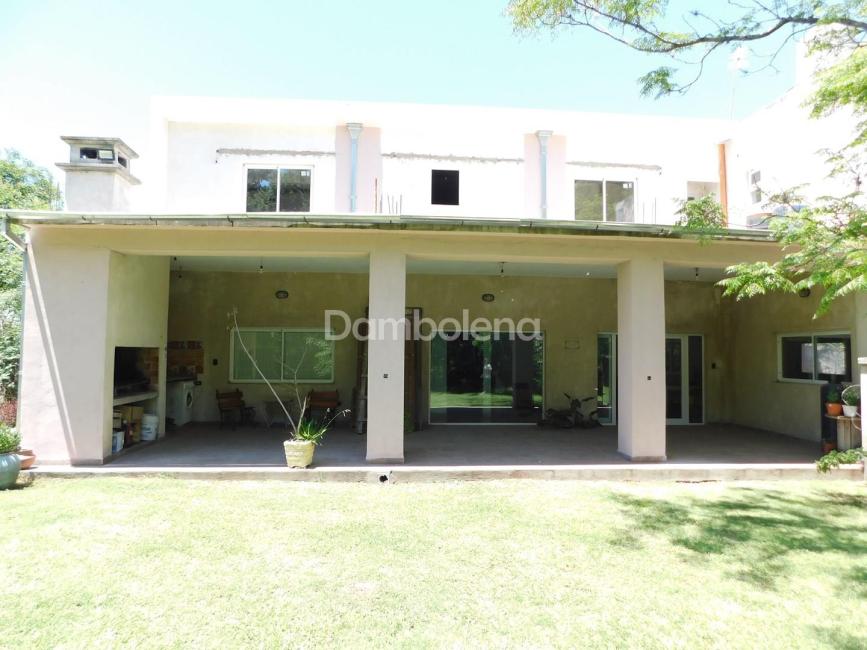 Casa 4 dormitorios en venta en Francisco Álvarez, Moreno