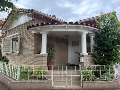 Casa 3 dormitorios en venta en Martinez, San Isidro