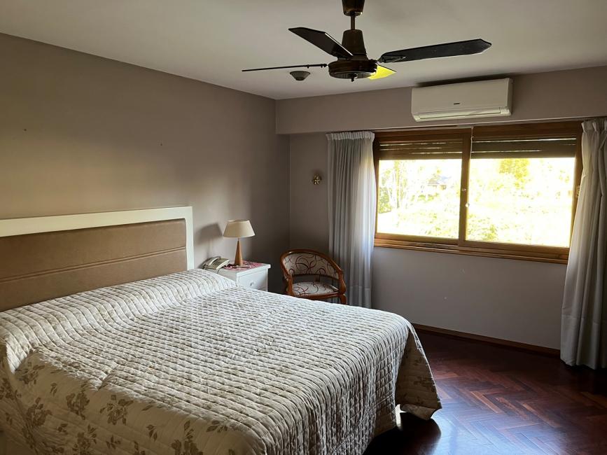 Casa 4 dormitorios en venta en Don Torcuato, Tigre