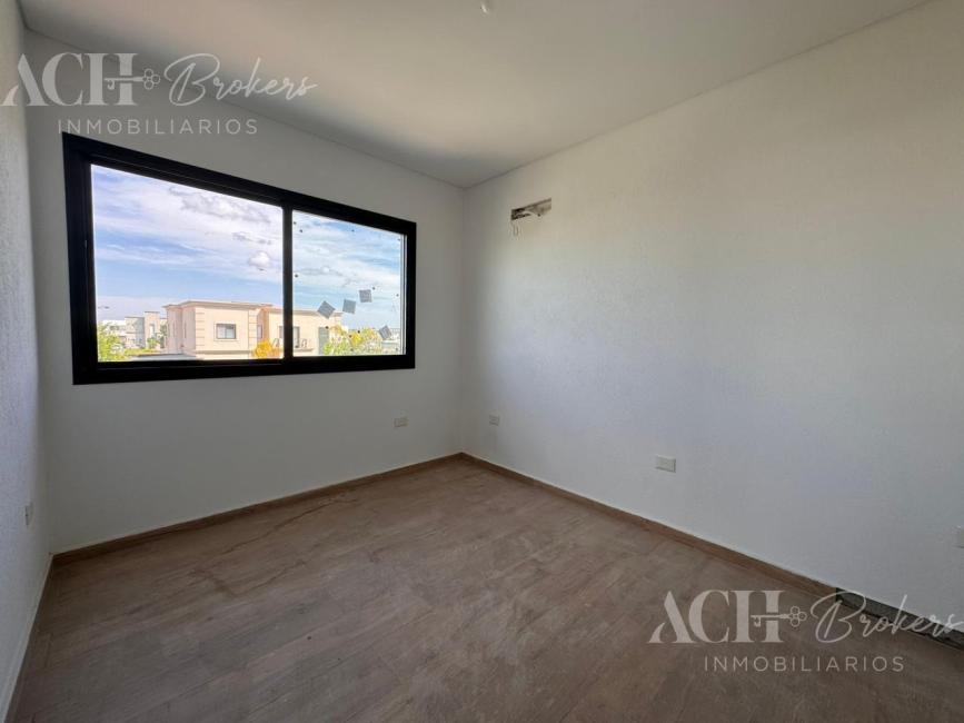 Casa 3 dormitorios en venta en Puertos, Escobar