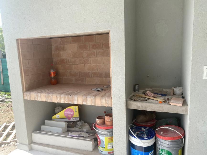 Casa 4 dormitorios en venta en Puertos, Escobar