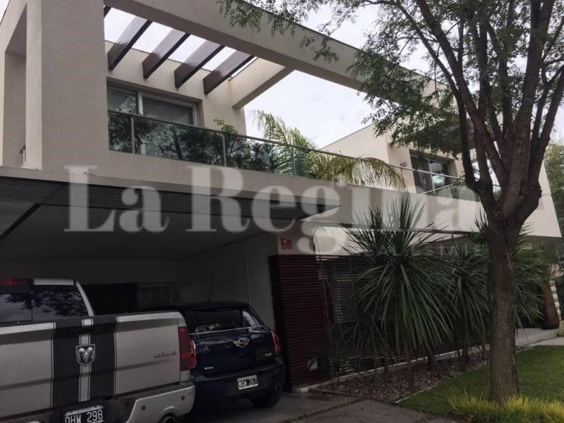 Casa 5 dormitorios en venta en Santa Barbara, Tigre