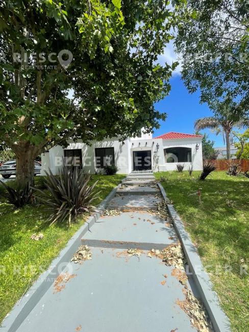 Casa 5 dormitorios en venta en Santa Barbara, Tigre