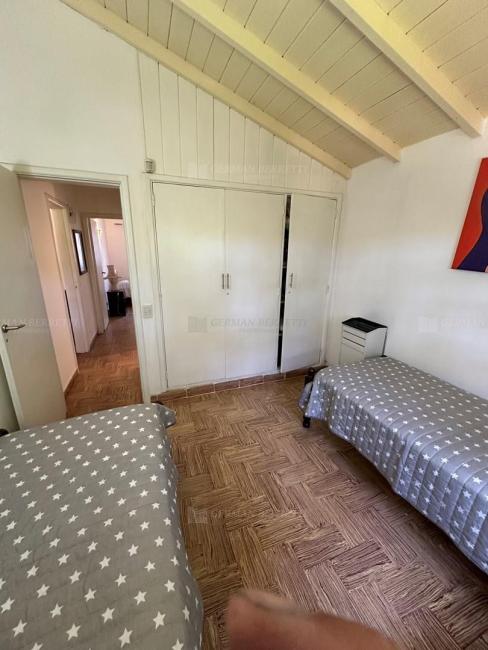 Casa 3 dormitorios en alquiler temporario en Pinamar
