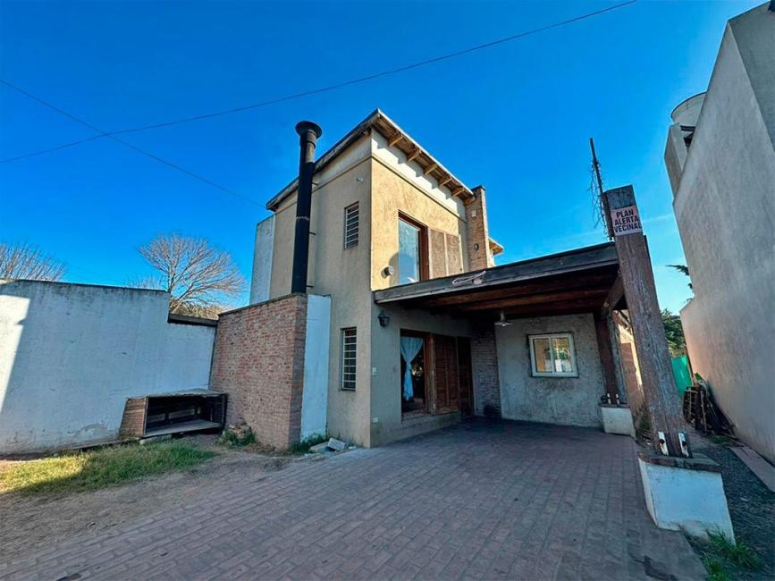 Casa 2 dormitorios en venta en Manuel B. Gonnet, La Plata