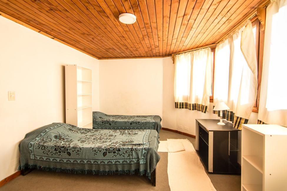 Casa 3 dormitorios en alquiler temporario en Jardin Botanico, Bariloche