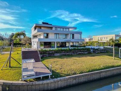 Casa 5 dormitorios en venta en Nordelta, Tigre