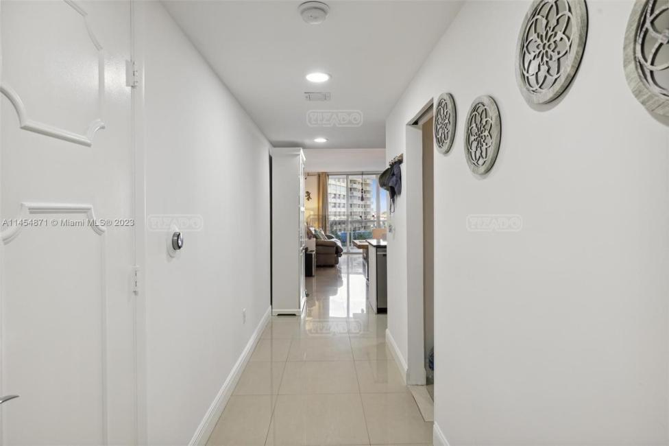 Departamento 1 dormitorios en venta en Hallandale, Miami