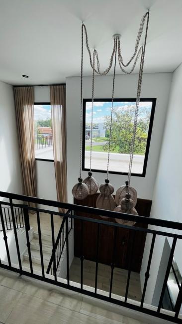 Casa 4 dormitorios en alquiler en El Canton, Escobar