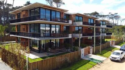 Departamento 2 dormitorios en venta en Punta del Este, Punta del Este