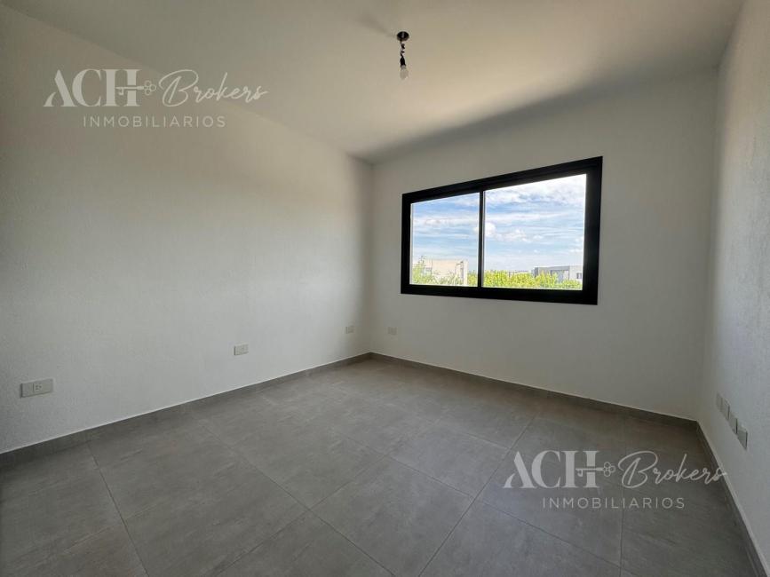 Casa 3 dormitorios en venta en Puertos, Escobar