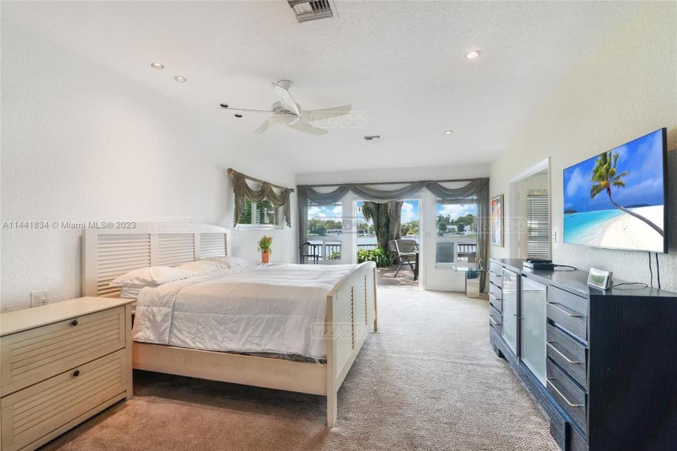 Casa 4 dormitorios en venta en North Miami Beach, Miami