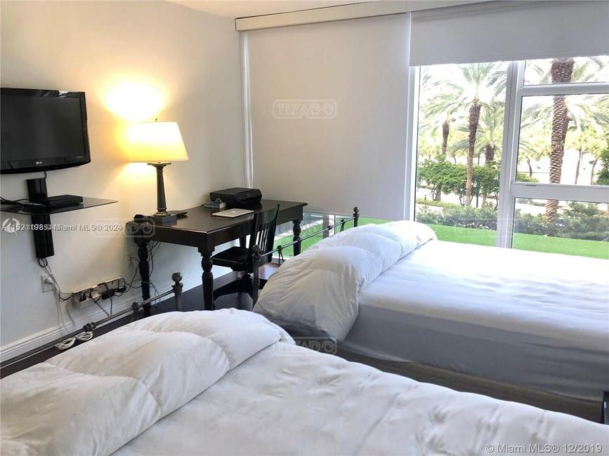 Departamento 2 dormitorios en venta en Bal Harbour, Miami