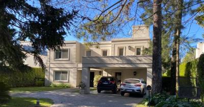 Casa en venta en Highland Park CC, Pilar