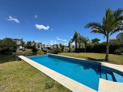 Casa 4 dormitorios en alquiler en Nordelta, Tigre