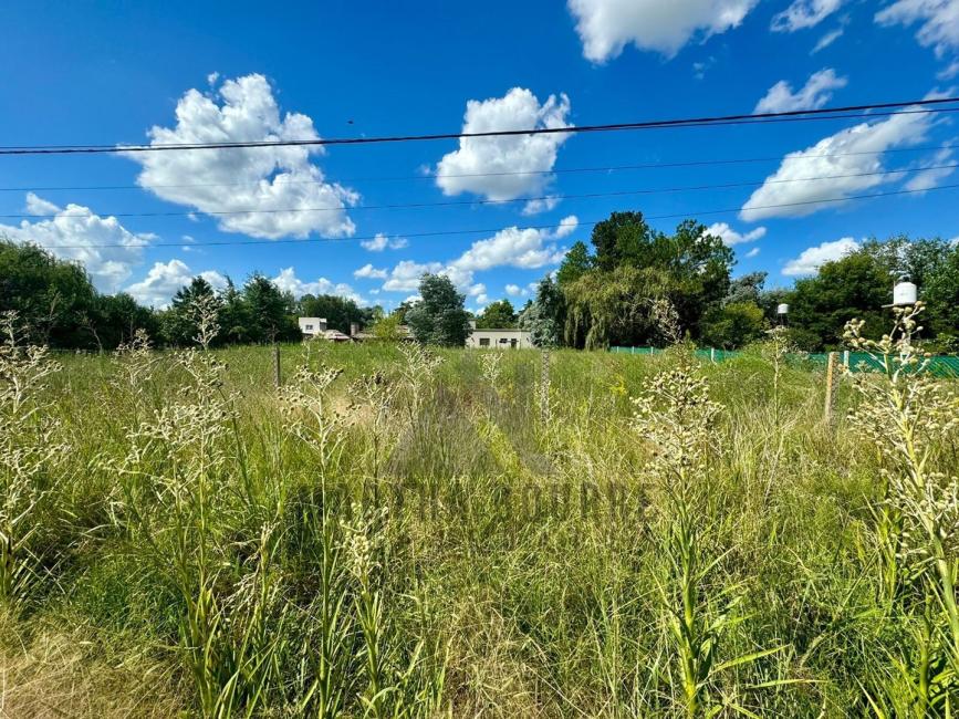 Terreno en venta en Parque Jularo, Exaltacion de la Cruz