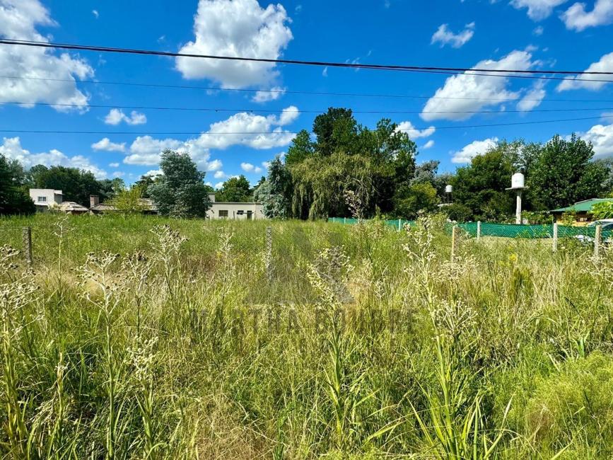 Terreno en venta en Parque Jularo, Exaltacion de la Cruz