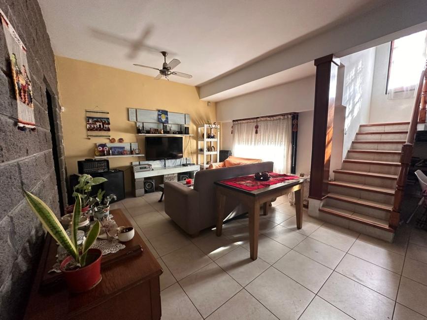 Casa 3 dormitorios en venta en Caseros, Tres de Febrero