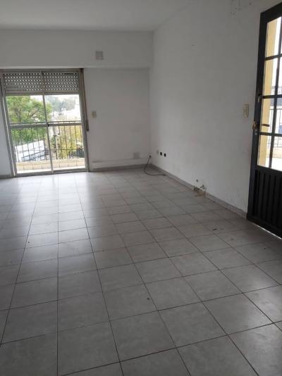 Departamento 2 dormitorios en venta en Jose Ingenieros, Tres de Febrero