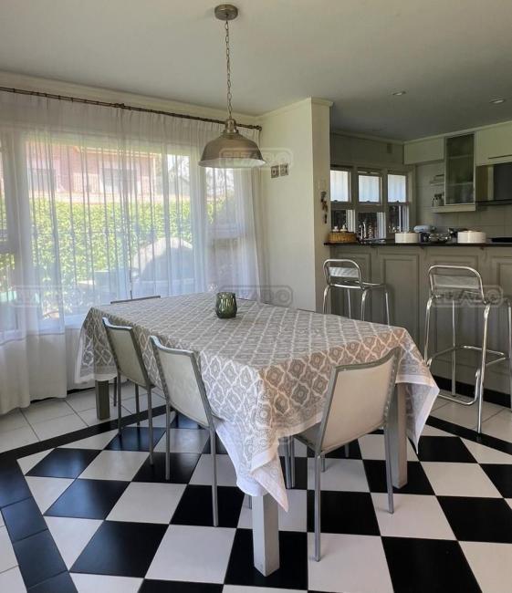 Casa 4 dormitorios en venta en Lomas de San Isidro, San Isidro