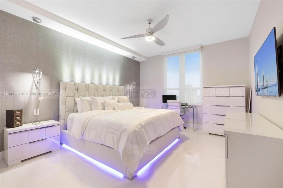Departamento 2 dormitorios en venta en Brickell Key, Miami