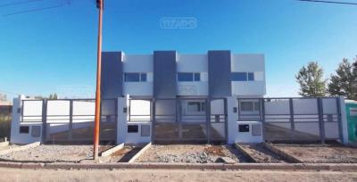 Casa 2 dormitorios en venta en General Fernandez Oro, Rio Negro