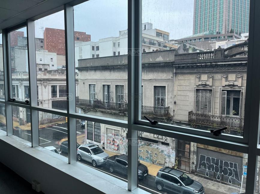Oficina en alquiler en Ciudad Vieja, Montevideo