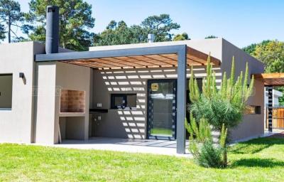 Casa 3 dormitorios en venta en Punta del Este, Punta del Este