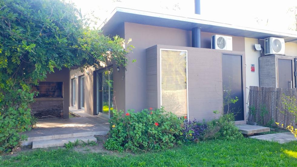Casa 2 dormitorios en venta en Loma Verde, Escobar