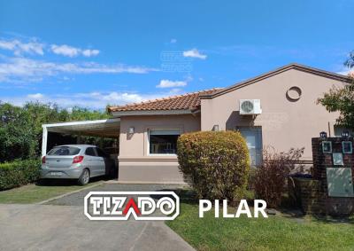 Casa 2 dormitorios en alquiler en Champagnat, Pilar