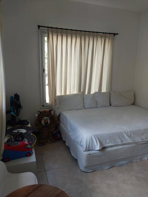 Casa 4 dormitorios en venta en Escobar