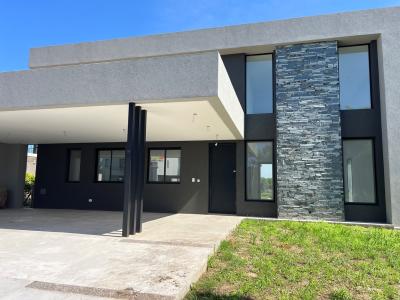 Casa 4 dormitorios en venta en San Matias, Escobar