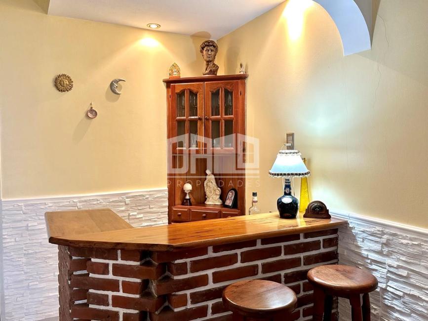 Casa 3 dormitorios en venta en Bernal, Quilmes