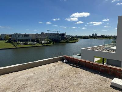 Casa 4 dormitorios en venta en Nordelta, Tigre