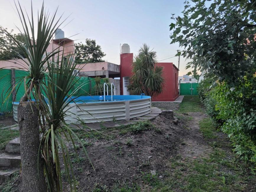 Casa 1 dormitorios en venta en Villa Parque Sicardi, La Plata