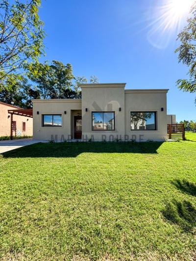 Casa 3 dormitorios en venta en Santo Tomas, Pilar