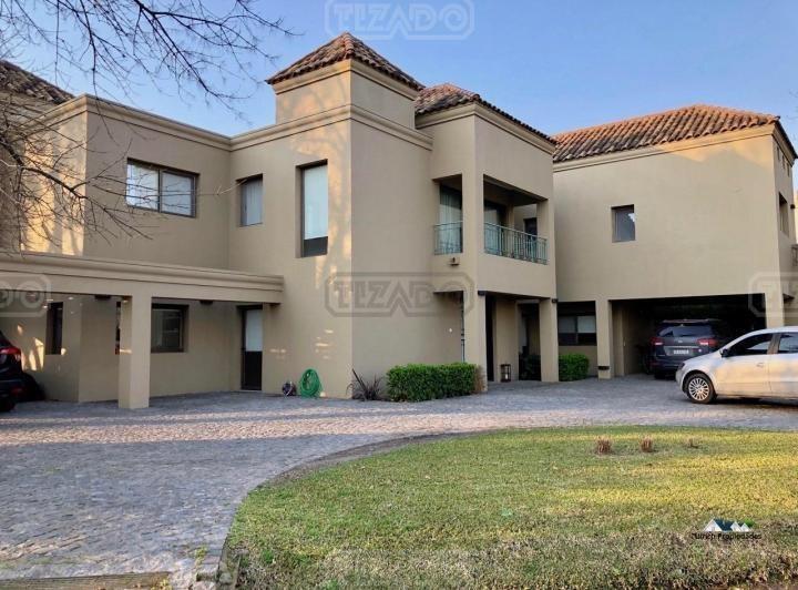 Casa 4 dormitorios en alquiler en Ayres Del Pilar, Pilar