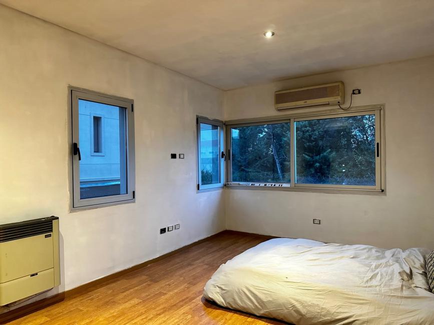 Casa 2 dormitorios en venta en Los Olivares, Malvinas Argentinas