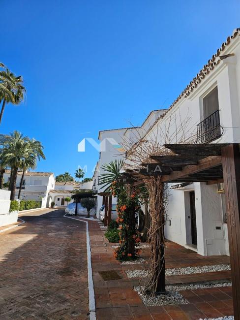 Casa 2 dormitorios en venta en Marbella
